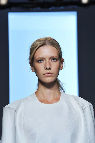Look 17